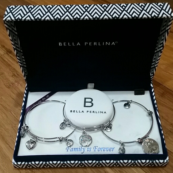 bella Perlina Jewelry - Bella Perlina "Family is Forever" Bracelet Set